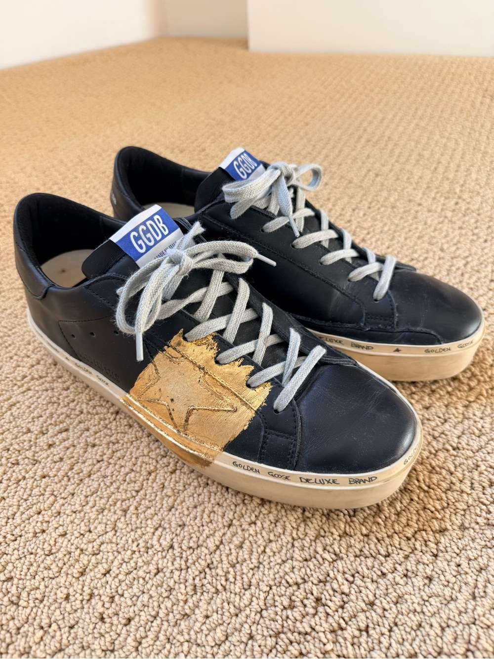 Golden Goose Womens Hi Star Platform Sneaker Black with Gold Star Size 39EU/8.5U